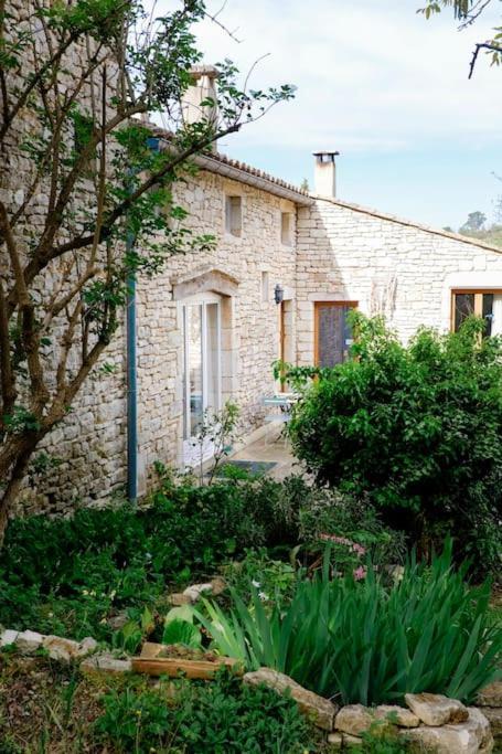 La Bergerie à Cratoule, Domaine Les Musarts Issirac Exterior foto